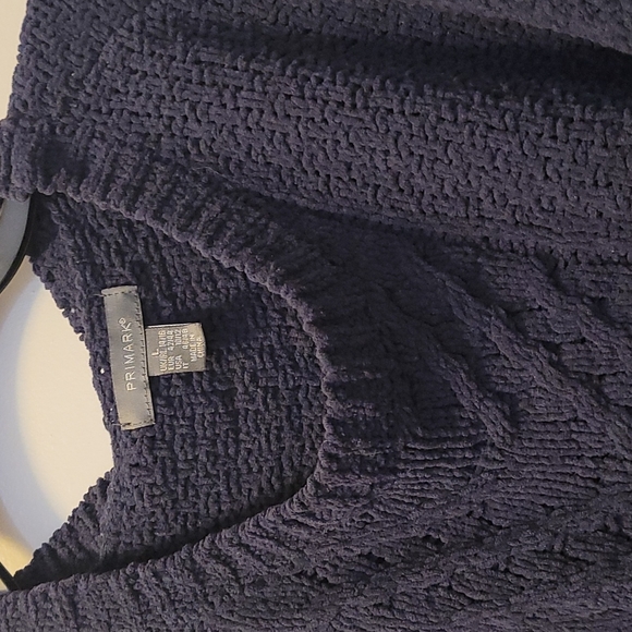 Primark Large Navy Blue Sweater with center cable knit design - Picture 3 of 6